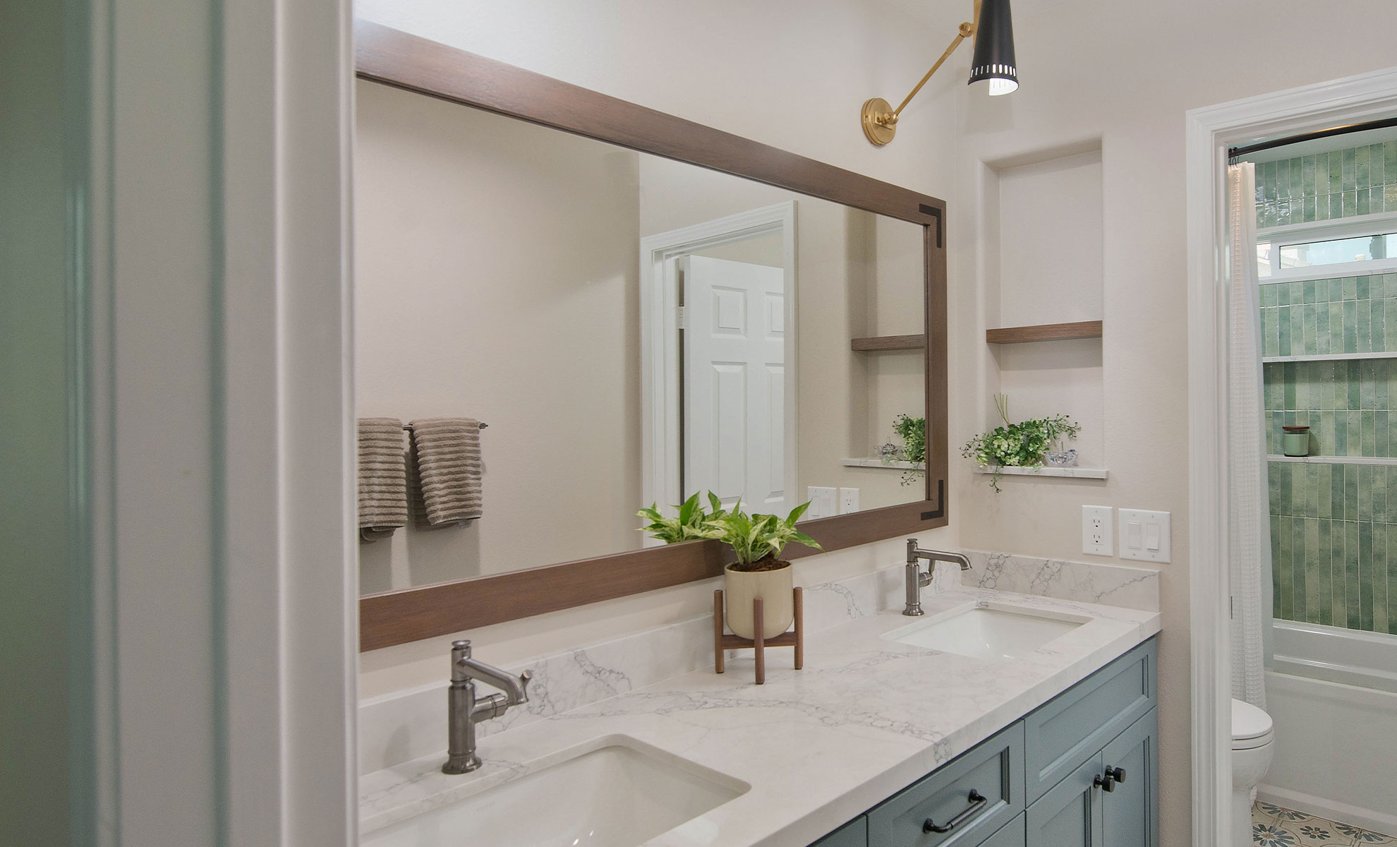 Sky Dance - Vadara Quartz Surfaces